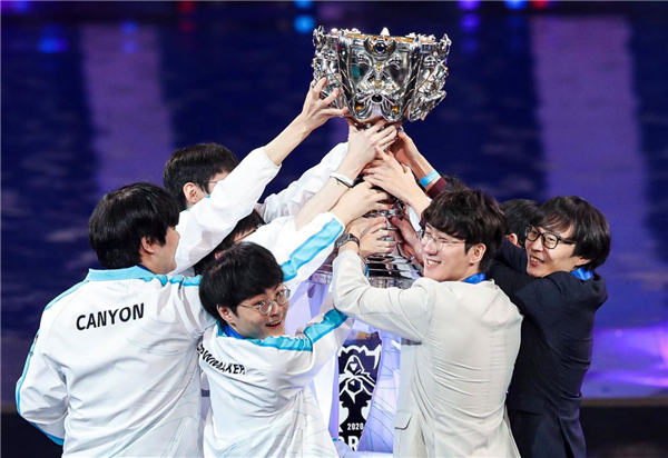 博彩行业的社会责任议题（探讨博彩行业的社会责任）