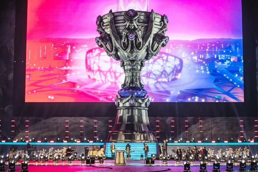 扑克不是每手都要赢（打扑克不必每一手都赢）