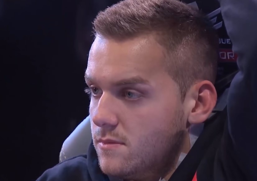 Nongshim RedForce released a birthday picture for support player Lehends ： Happy birthday to Lehends !